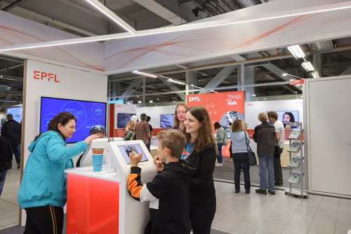 L’EPFL vous propose d’explorer ces liens étroits entre science et monde animal à travers une exposition de 200m2 présentant une sélection de projets de recherche issus des laboratoires de l’École.