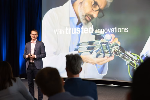 Campus Lecture with Christoph Aeschlimann, CEO of Swisscom, Alumni Award 2022 and EPFL alumnus: