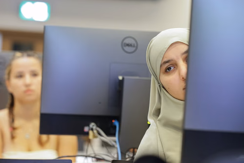 Cours Turing adressés aux gymnasiens, gymnasiennes de suisse romande.
