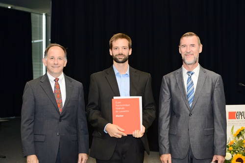 Remise des masters en informatique et systèmes de communication, le 1 octobre 2016