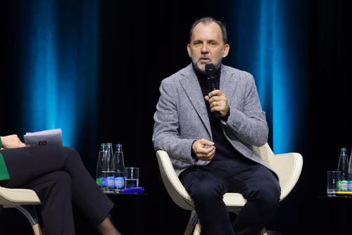 One day to dive at the forefront of Research and Innovation, connect with professors and researchers and explore potential industrial collaborations.