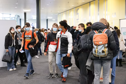 Journées des gymnasiens accueil et stands 