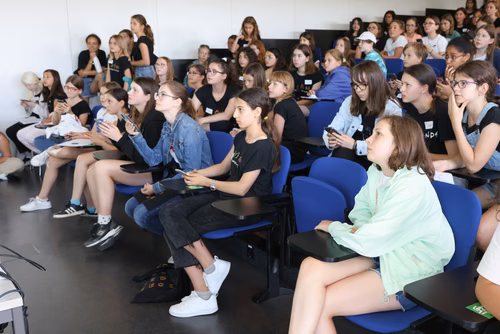 Le tout premier Meet up national du Coding club des filles s'est déroulé sur le campus de l’EPFL à Lausanne.