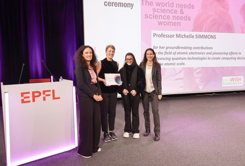 La fondation WISH de l’EPFL a choisi de décerner à la physicienne quantique Michelle Simmons le prix Erna Hamburger 2023 pour sa brillante carrière à la pointe de son domaine, ainsi que pour son engagement en faveur de la diversité et des MINT. Une cérémonie de remise de prix se tiendra aujourd'hui à l’EPFL.
