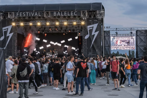 For the 40th year, EPFL campus morph into a humongous music festival!