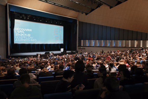 Un événement d’envergure pour préparer son avenir. Comme chaque année, l’EPFL, via son Service de promotion de l’éducation et en collaboration avec ses facultés, se réjouit d'accueillir les gymnasiennes et gymnasiens sur son campus. L’École propose de venir découvrir ses filières de formation, sa communauté estudiantine, son corps enseignant, ses équipes de recherche, les divers services dédiés aux étudiantes et étudiants débutant à l’EPFL, ainsi que les multiples associations chargées d’animer la vie socia