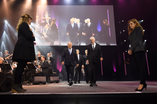 At the graduation ceremony held on Saturday morning, the students received their Master's degree in front of a crowd of 3,000 people made up of family and friends, professors and special EPFL guests.