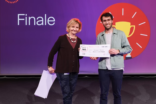 The 14 PhD Students finalists of the competition My Thesis in 180 seconds (MT180)  present their research in simple, straightforward terms in 3 minutes exactly, in English or in French, using humour, metaphores and examples.