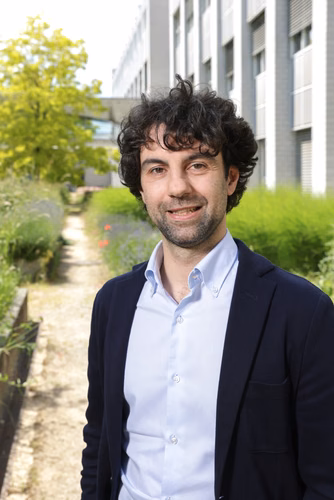 Plus les scientifiques en apprendront sur les coûts et les bénéfices de la densification urbaine, plus les urbanistes pourront prendre des mesures éclairées, explique Gabriele Manoli, professeur assistant à l'EPFL