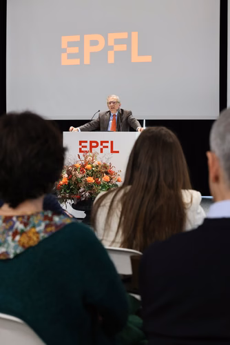 Cérémonie de remise des diplômes aux étudiants MNIS