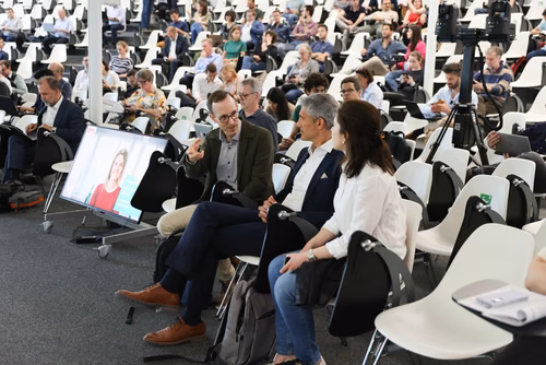 "From Promise to Impact : AI in Switzerland"