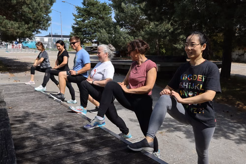 L’exercice physique et la méditation sont des méthodes qui ont fait leurs preuves pour conjurer le stress. Ces deux pratiques sont offertes gratuitement à la communauté EPFL chaque semaine lors de sessions de 30 minutes.