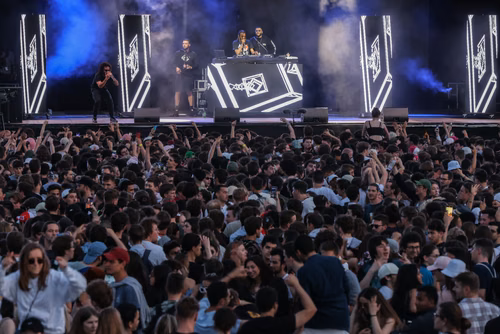 For the 40th year, EPFL campus morph into a humongous music festival!