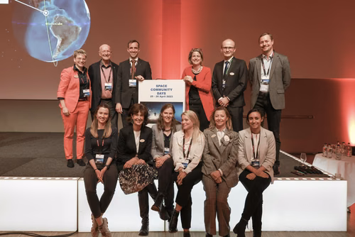Challenges and opportunities in the space field. Practical and useful information for space industries and newcomers in the domain.