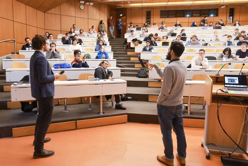 La conférence sur les systèmes de traitement de l'information neuronale (NeurIPS) est la principale conférence sur l'apprentissage automatique.