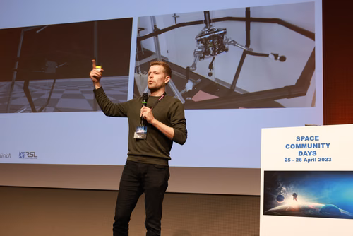 Challenges and opportunities in the space field. Practical and useful information for space industries and newcomers in the domain.