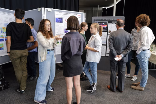 Session posters et présentations lors de la "PHYSICS DAY 2023"