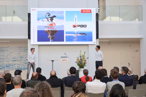 Baptisé «the SPOT» (Student Prototyping and Outreach Tank), le nouveau bâtiment dédié au prototypage mécanique et électronique a ouvert ses portes (Discovery Learning Lab)