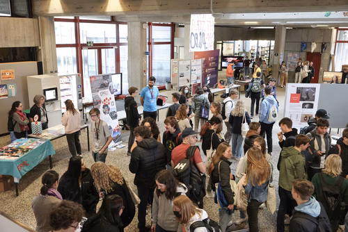 Journée de sensibilisation aux Sciences à Thoune. Organisé par le service de promotion des études