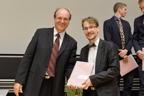 Convocation of the 2016  Physics class, october1, 2016