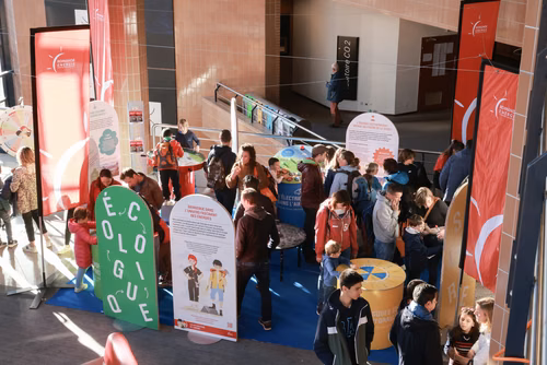 La lumière, voici la toute nouvelle thématique du festival Scientastic, le festival des sciences de l'EPFL Organisateur Service de promotion des sciences sps. 