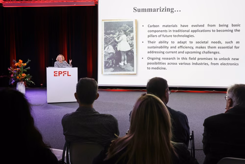 La Fondation WISH de l’EPFL remet cette année son prix Erna Hamburger à la chimiste Rosa Menéndez López pour ses contributions dans les domaines de la science, de l’ingénierie et de la société.