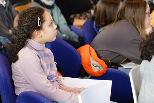 Atelier robotique pour les filles Campus Biotech, remise des attestations