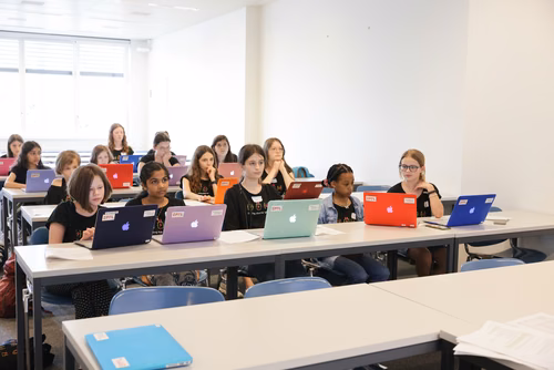 Le Meet up national annuel du Coding club des filles sur le campus de l’EPFL