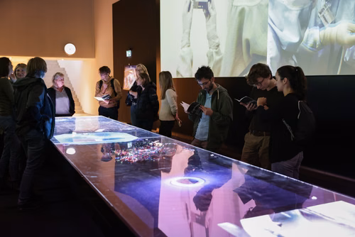 The Visual Wonders of Science est une exposition en deux parties, proposée par le Centre d’imagerie de l’EPFL en collaboration avec Figure 1.A., qui regroupe des images et vidéos prises dans le cadre de recherches sur le campus et/ou par des chercheurs de l’EPFL. Certaines d’entre elles sont présentées au public pour la première fois.