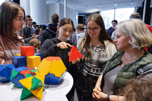 Showcase interactif – Initiatives EPFL autour des mathématiques