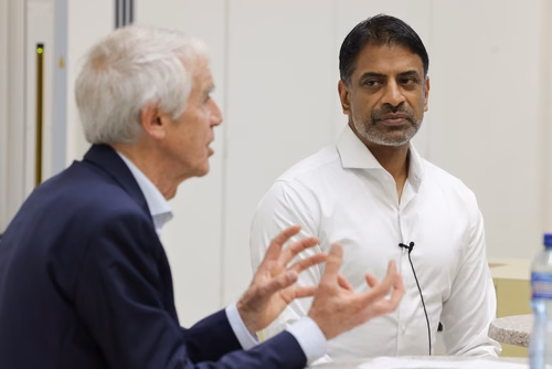 Martin Vetterli, President of EPFL, and Vas Narasimhan, Chief Executive Officer of Novartis, on a series of topics including how AI is reshaping the future of medecine, insights into leadership and the key role Switzerland plays in research and innovation.