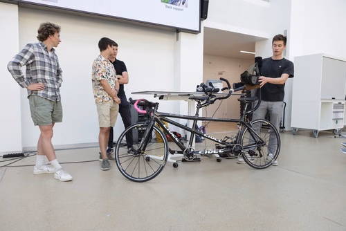 L’Assistive Technologies Challenge, a pour objectif de donner la possibilité aux étudiants de concevoir et de développer, pour et avec des personnes en situation de handicap, des solutions technologiques manifestes.