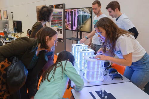 La lumière, voici la toute nouvelle thématique du festival Scientastic, le festival des sciences de l'EPFL Organisateur Service de promotion des sciences sps. 