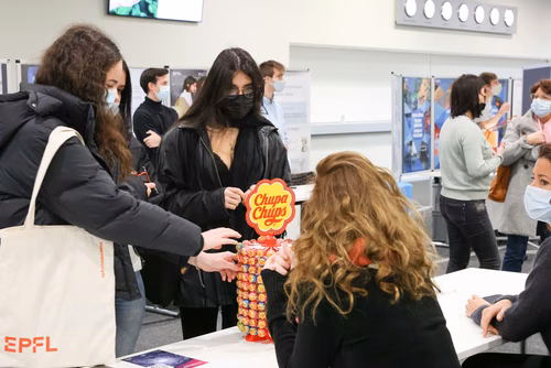 Journées des gymnasiens accueil et stands 