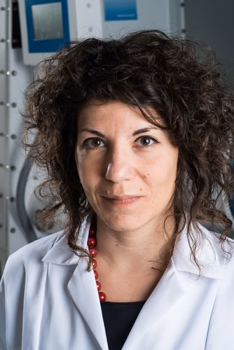 Raffaella Buonsanti professeure associée de génie chimique à la Faculté des sciences de base (SB)