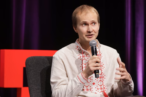 Cérémonie officielle promouvant l'excellence mathématique à l'EPFL, notamment en présence de notre lauréat et notre lauréate du médaille Fields.