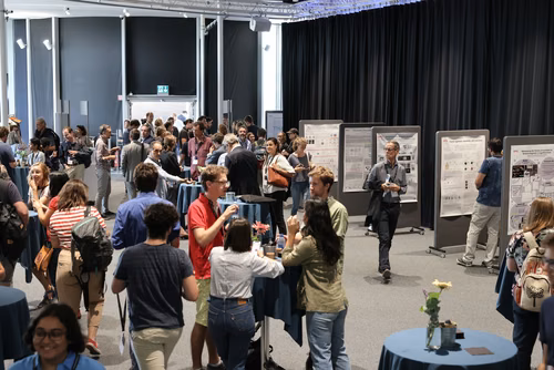 The EPFL School of Life Sciences turned 20 and celebrates this occasion with a unique symposium.