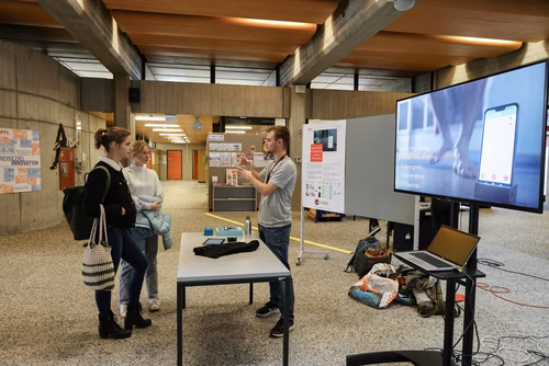 Journée de sensibilisation aux Sciences à Thoune. Organisé par le service de promotion des études