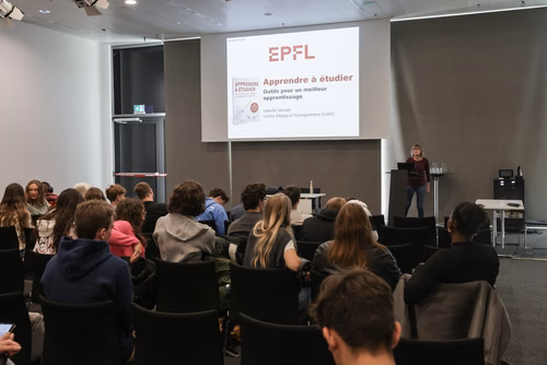 Un événement d’envergure pour préparer son avenir. Comme chaque année, l’EPFL, via son Service de promotion de l’éducation et en collaboration avec ses facultés, se réjouit d'accueillir les gymnasiennes et gymnasiens sur son campus. L’École propose de venir découvrir ses filières de formation, sa communauté estudiantine, son corps enseignant, ses équipes de recherche, les divers services dédiés aux étudiantes et étudiants débutant à l’EPFL, ainsi que les multiples associations chargées d’animer la vie socia