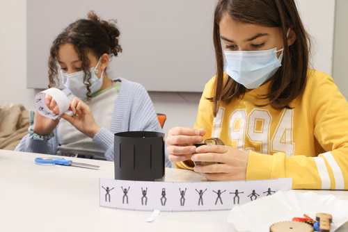 Ateliers scientifiques d’une heure pour les jeunes âgés de 7 à 13 ans proposés les 13 et 14 novembre 2021 à l’EPFL Valais Wallis