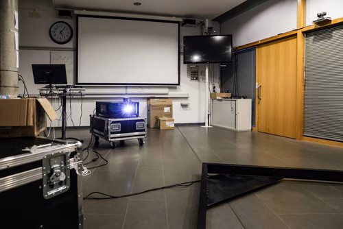 As part of Fusion Week, a global celebration of fusion energy, the Swiss Plasma Center and the Laboratory for Experimental Museology (eM+) are pleased to welcome you to their immersive exhibition: Fusion, beyond Fiction: a journey into the future of energy. 