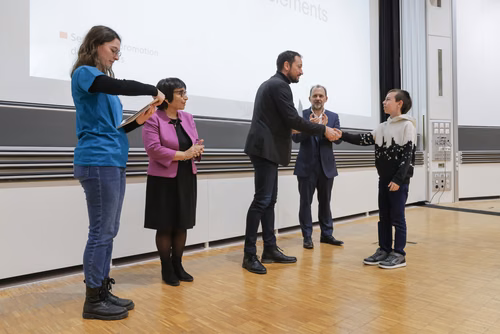 Remises des attestations robots et informatique pour les enfants du Jura