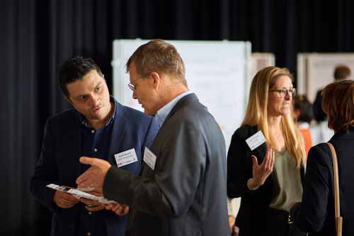 19 entrepreneurs ont “pitché” devant près de 300 personnes lors de la Startup Champions Seed Night coorganisée par l’EPFL Alumni et venturelab au Forum Rolex Learning Center. Daniel Yanisse (MT’12), CEO et co-fondateur de Checkr, était l’invité d’honneur de cette édition.