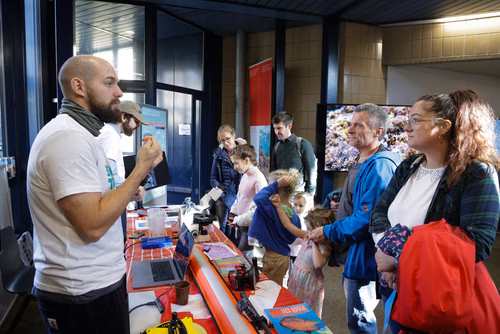 La découverte des sciences et des technologies au cœur du campus, pour les adultes et les enfants.