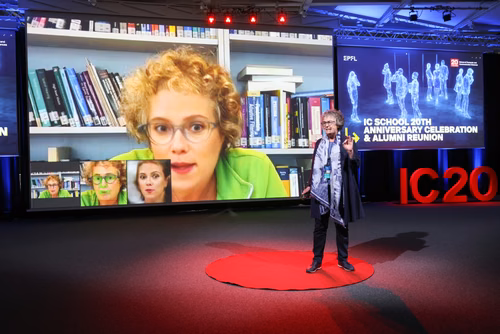 Cette année, la Faculté informatique et communications célèbre son 20e anniversaire, une étape importante dans un domaine qui s’est transformé au cours des deux dernières décennies. Durant cette période, des milliers d’étudiantes et étudiants en bachelor, en master et en doctorat ont obtenu leur diplôme, et ont ensuite contribuer à l’évolution de la branche, tant dans le milieu universitaire que dans le secteur privé.