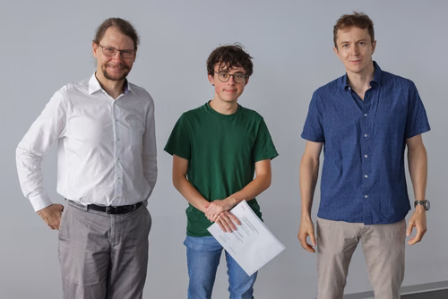 Cours Turing adressés aux gymnasiens, gymnasiennes de suisse romande. Ces cours sont organisés par la faculté IC