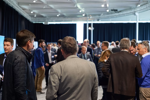15 startups à fort potentiel ont présenté devant un public composé d’alumni, de chercheurs et d’investisseurs lors de la Seed Night de l’EPFL Alumni au Forum Rolex Learning Center.