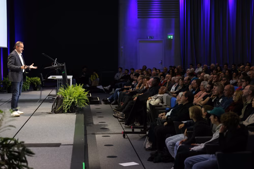 To celebrate 100 years of quantum science and technology, we invite you to discover the strange and fascinating world of quantum physics through hands-on activities, interactive demonstrations, workshops, and engaging talks.