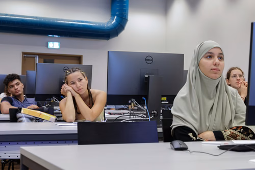 Cours Turing adressés aux gymnasiens, gymnasiennes de suisse romande.