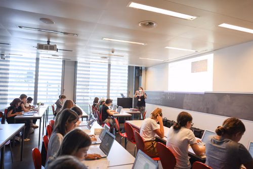 Le tout premier Meet up national du Coding club des filles s'est déroulé sur le campus de l’EPFL à Lausanne.